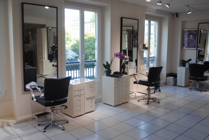 coiffure-SALERNES-min_floor-home-office-property-living-room-room-781228-pxhere.com